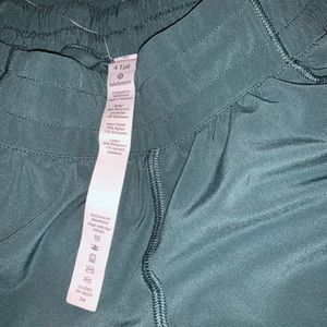 lululemon athletica Shorts - Lululemon Hotty Hot Shorts Size 4 lululemon athletica Shorts - Lululemon Hotty Hot Shorts Size 4